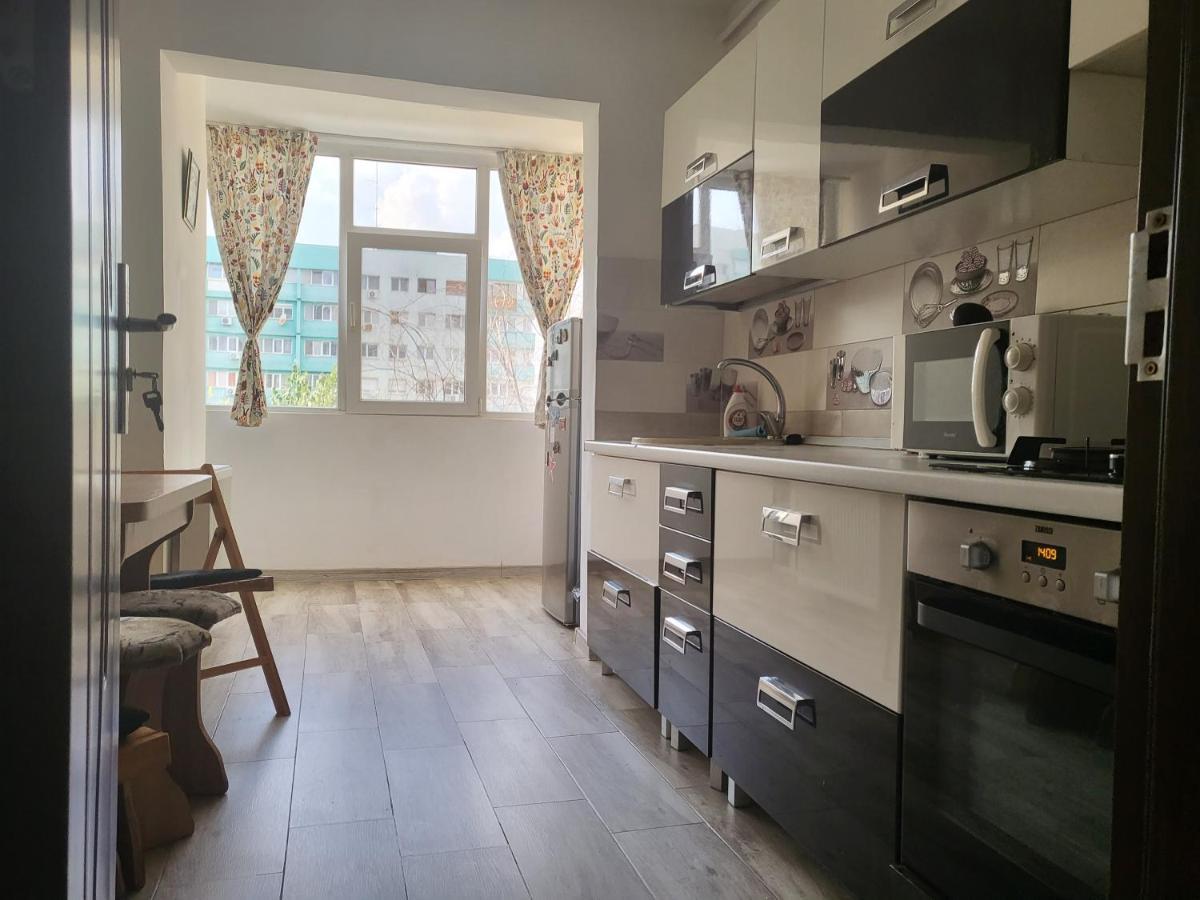 Apartament Cu 3 Camere Chiar In Inima Capitalei 布加勒斯特 外观 照片
