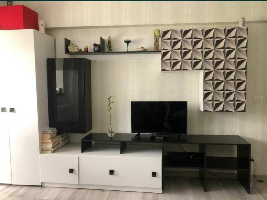 Apartament Cu 3 Camere Chiar In Inima Capitalei 布加勒斯特 外观 照片