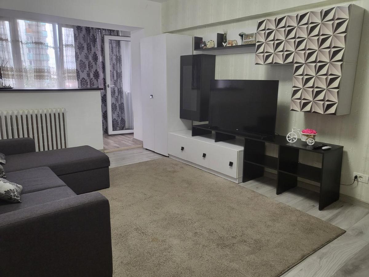Apartament Cu 3 Camere Chiar In Inima Capitalei 布加勒斯特 外观 照片