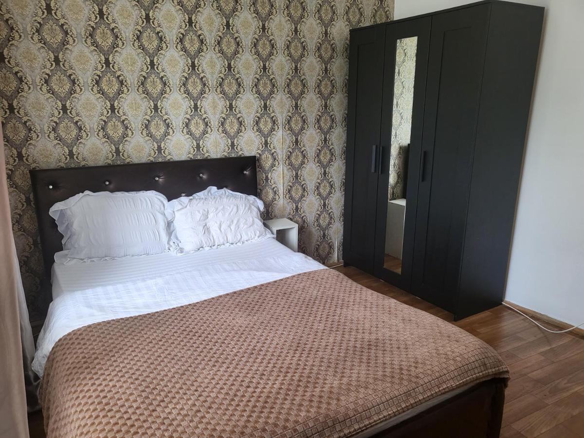 Apartament Cu 3 Camere Chiar In Inima Capitalei 布加勒斯特 外观 照片