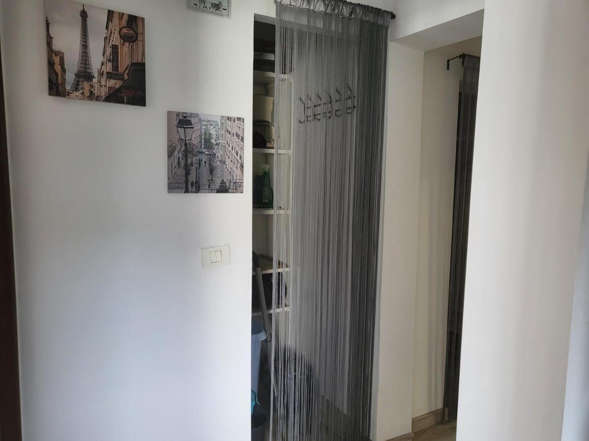 Apartament Cu 3 Camere Chiar In Inima Capitalei 布加勒斯特 外观 照片