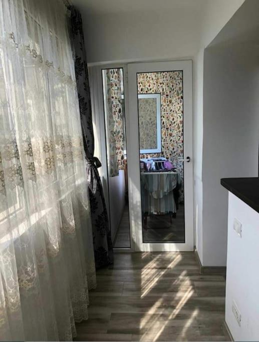 Apartament Cu 3 Camere Chiar In Inima Capitalei 布加勒斯特 外观 照片