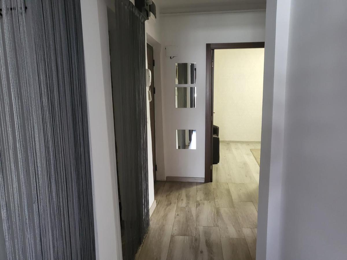 Apartament Cu 3 Camere Chiar In Inima Capitalei 布加勒斯特 外观 照片